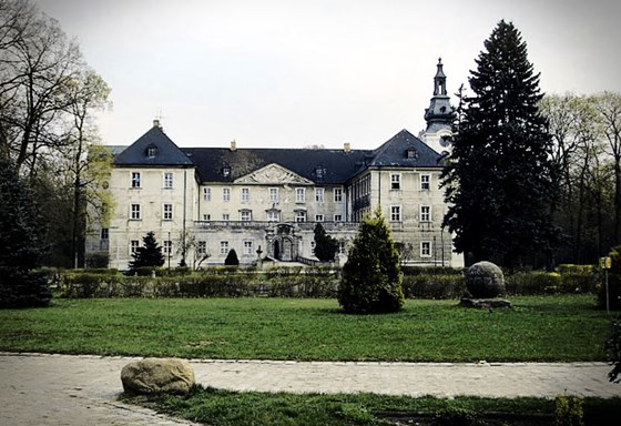 ARCHITEKTURA: ARCHITEKTURA